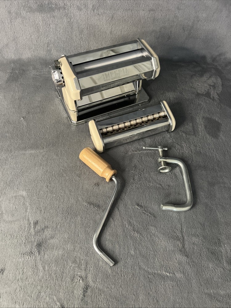 IMPERIA Pasta Making Machine Stainless And Cream