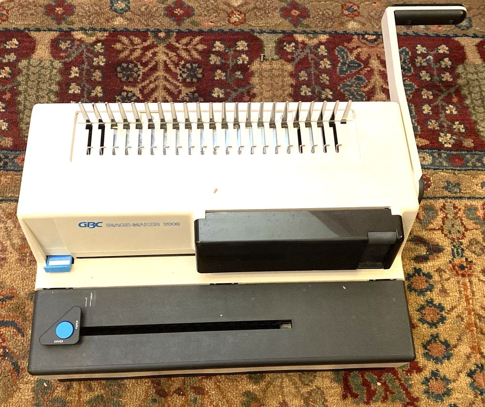 GBC Image-Maker 2000 Comb Binding Machine with 644 Combs + 450 Cover Sheets