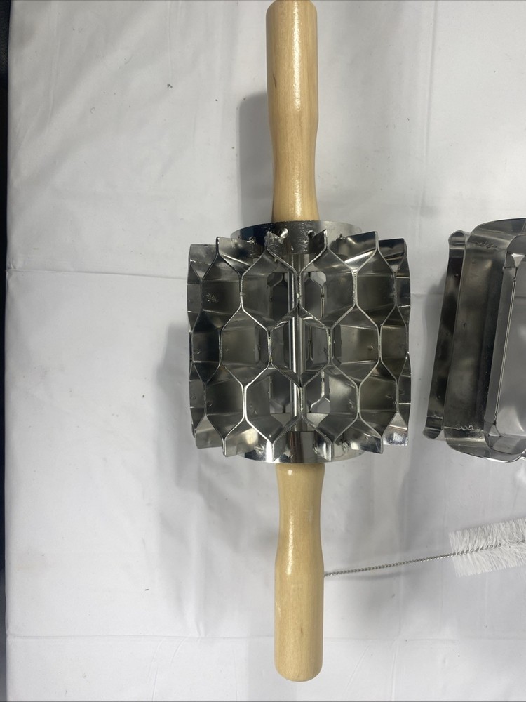 42-Hole Stainless Steel Doughnut Cutter, Replaceable Roller Blade, Doughnut