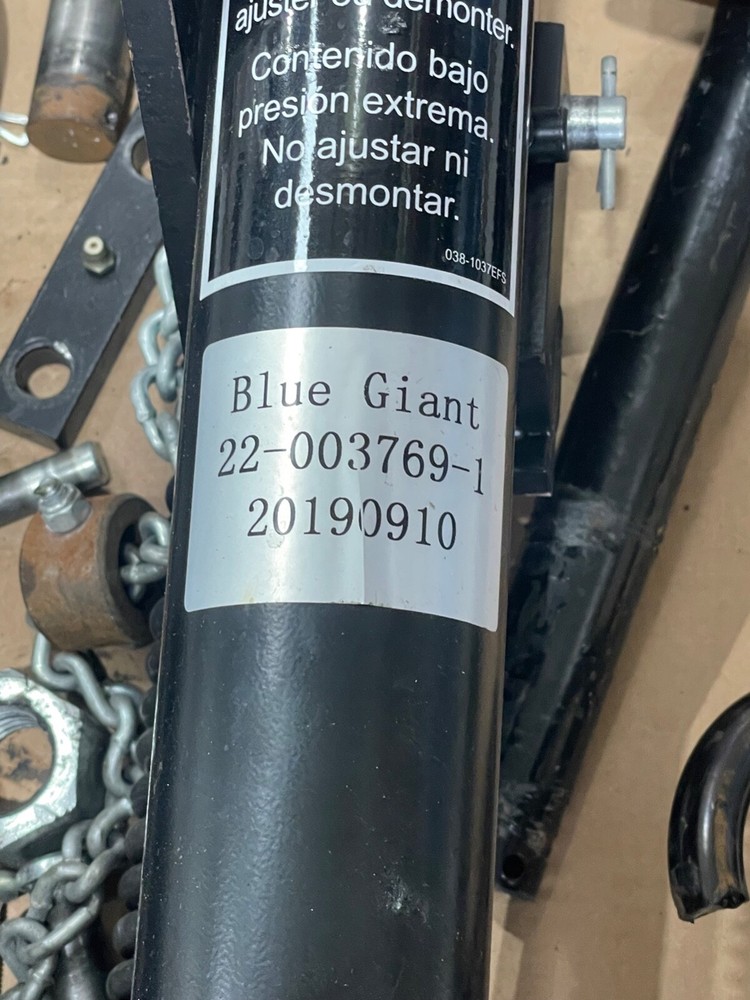 Blue Giant Mechanical Dock Leveler
