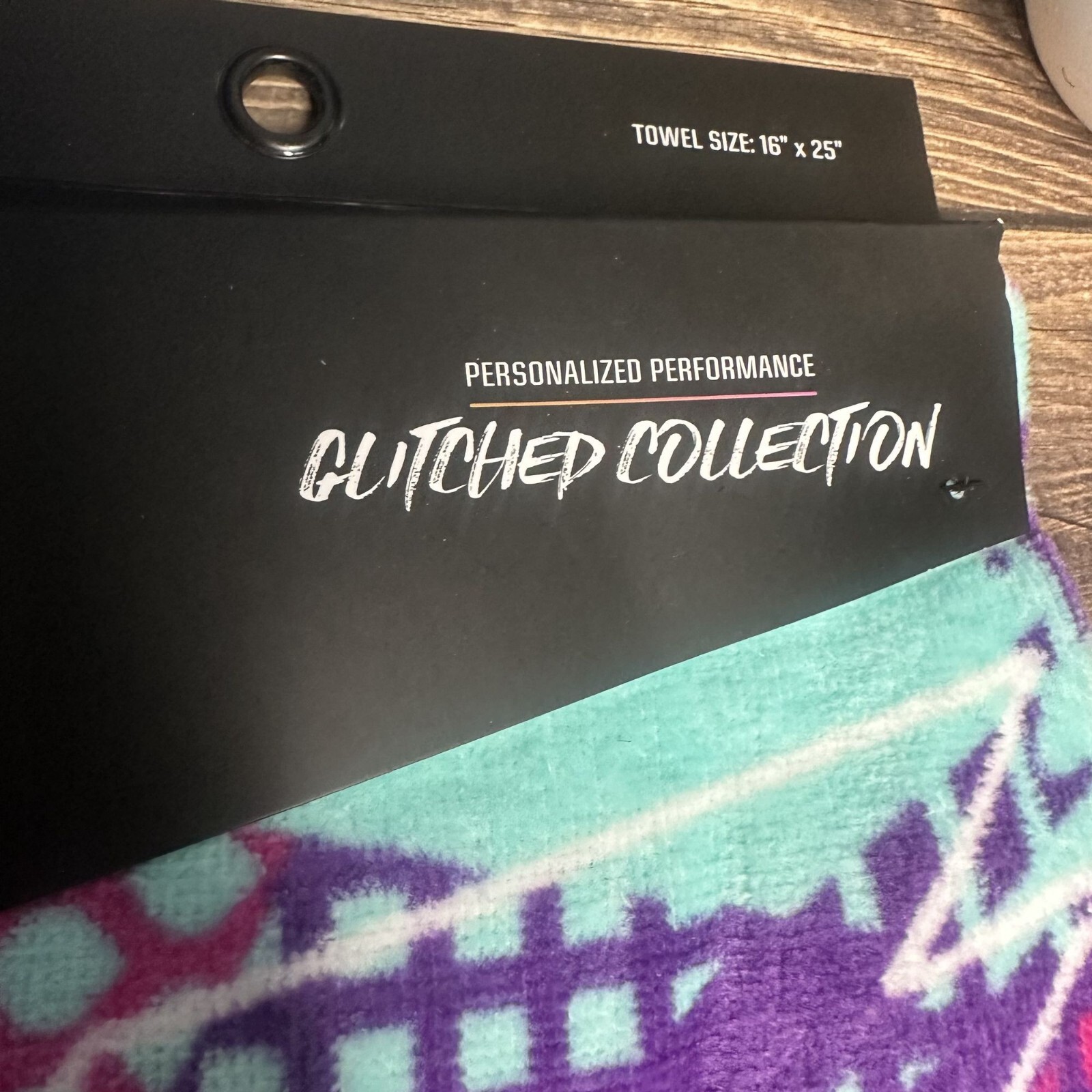 Gatorade Sports Towel Glitched Collection Size 16" x 25" NWT (Frosted Berry)