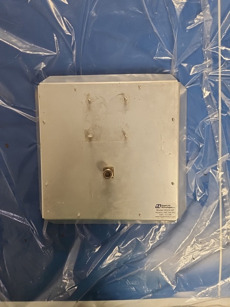 Hyperlink Technologies Model HG2416P 2.4 GHz 15.5 dBi Flat Panel Antenna