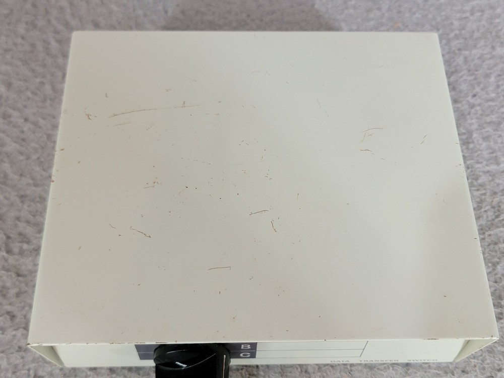 Data Transfer A-B-C Switch Box with 25-Pin Input / Output Connector Untested