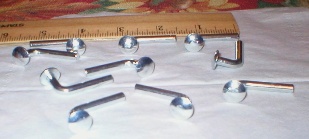 ROUND HEAD HOOKS 1 BAG QUANTITY UNKNOWN SOLD AS IS