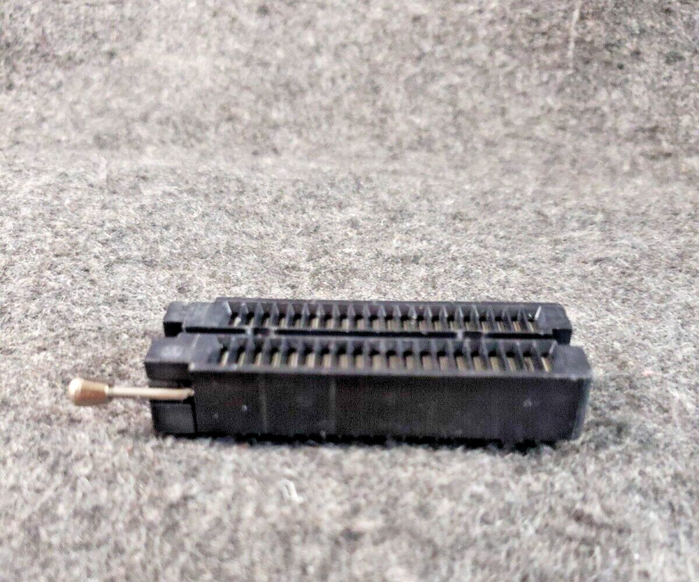 40 PIN Programmer Locking ZIF Socket High Stability for Production Line....(SB4)