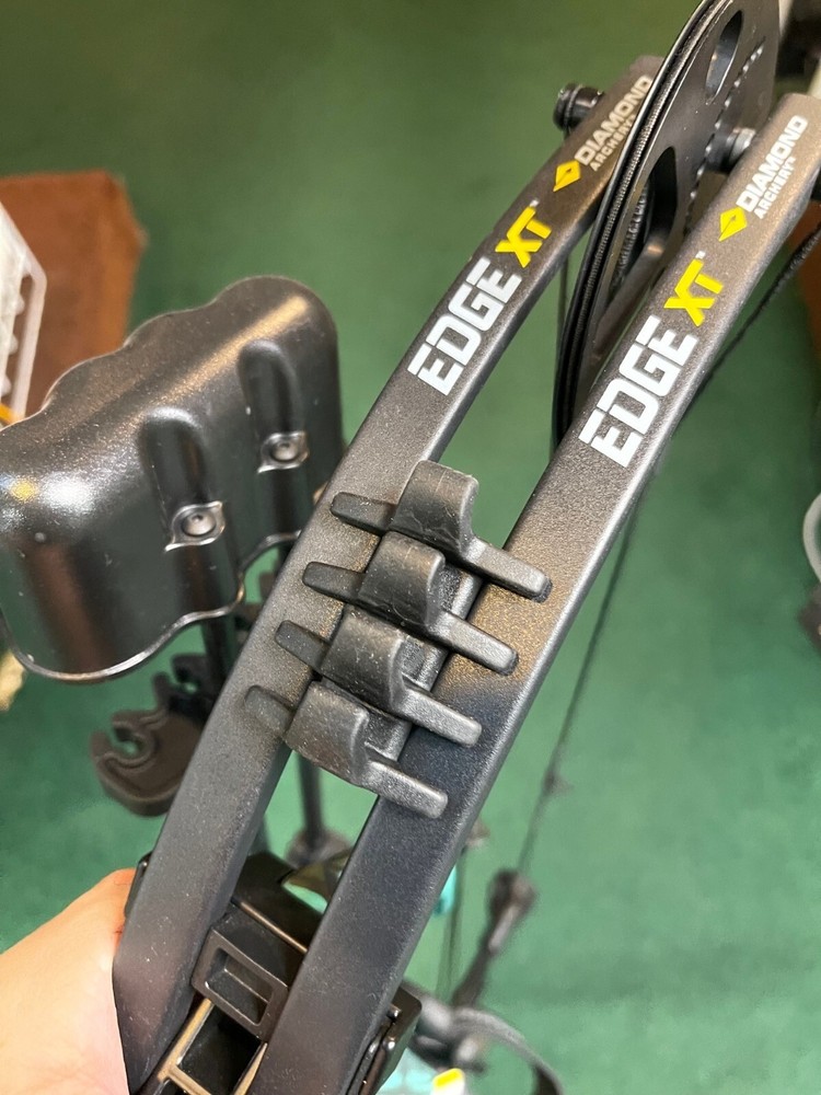 Diamond Archery Split Limb Dampeners (2 Pack) Black