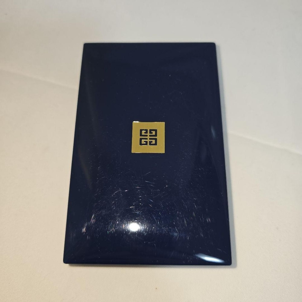 GIVENCHY lighter