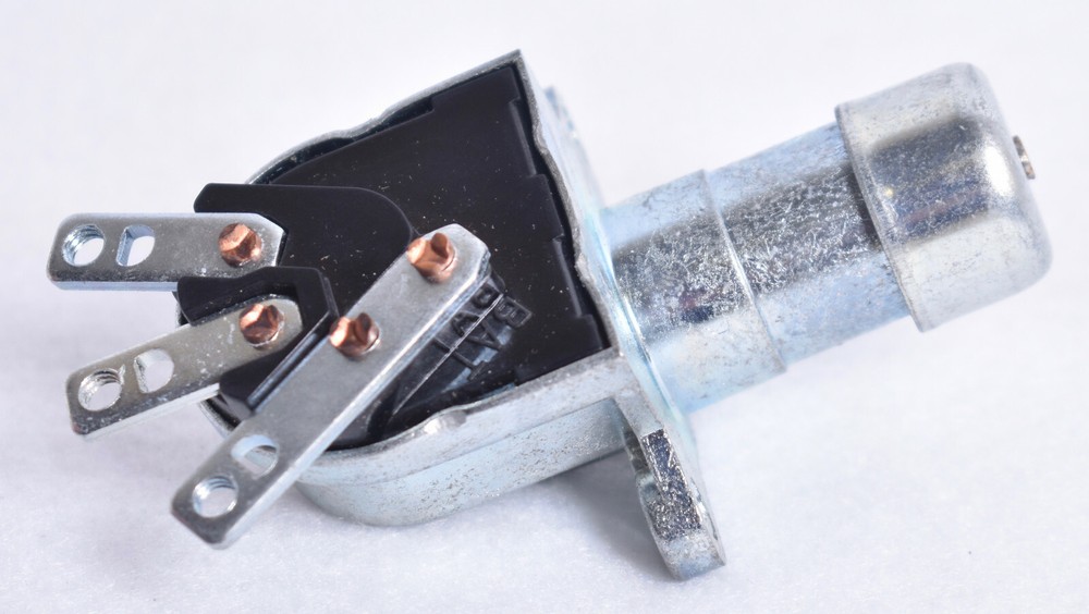 Muncie Push Dinner Switch 25-612-6AB