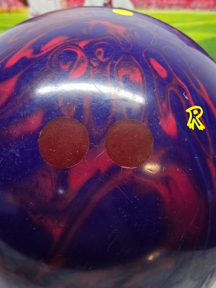 2024 Radical Breakaway Symmetrical HyperKinetic Solid Reactive 15lb Bowling Ball