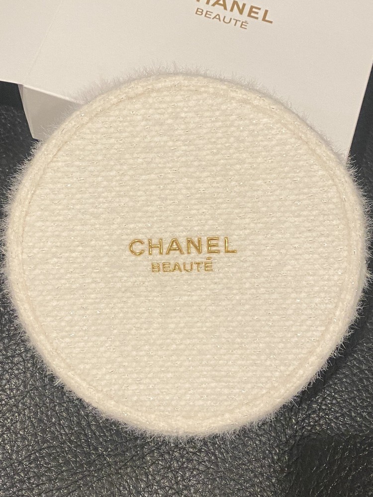 CHANEL Pouch Gift Holiday