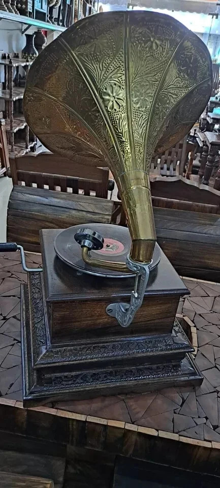 HMV Gramophone Fully Working Phonograph, win-up record player Gramophone