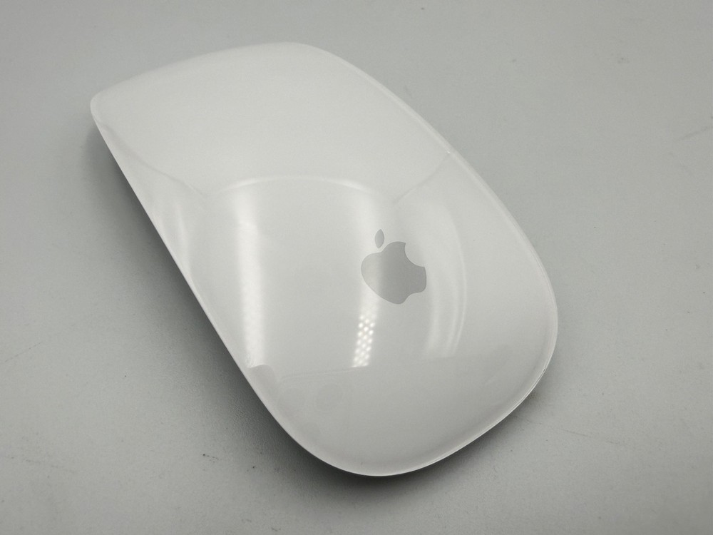 Apple A1296 Wireless Tactile/Multi-Touch Mouse - MB829LL/A