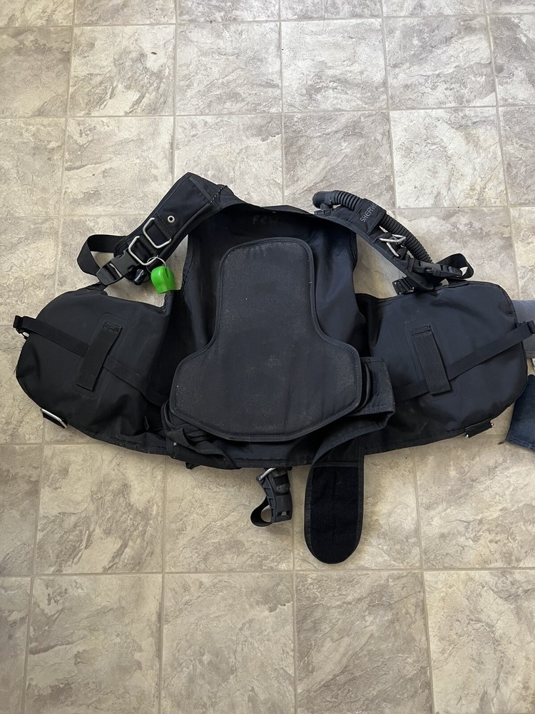 Sherwood Avid Buoyancy Compensator