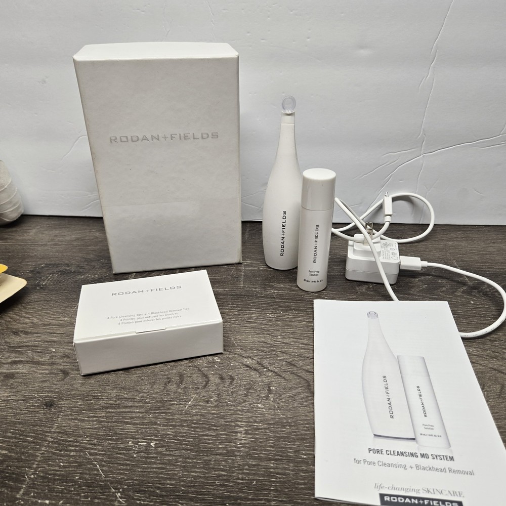 Rodan + Fields Pore Cleansing MD System with Charger, Solution, & 9 Tips