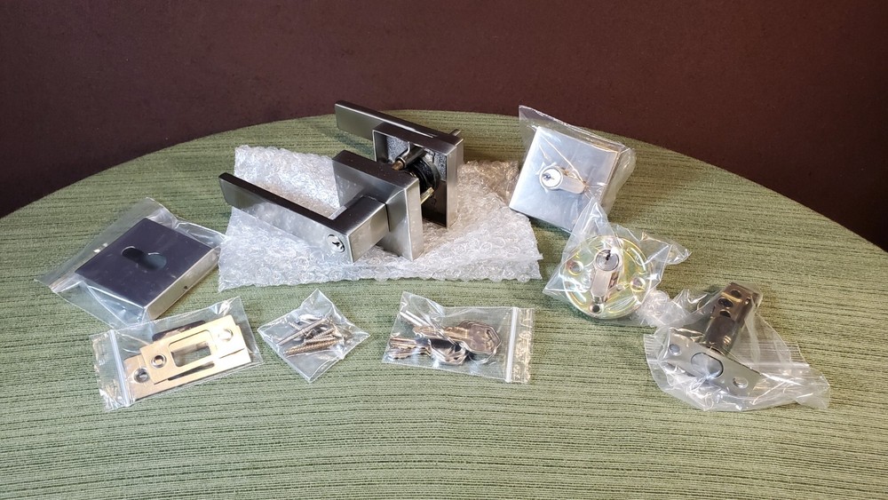Commercial Grade SS Chrome Keyed Security Entry Door Handle Deadbolt Set
