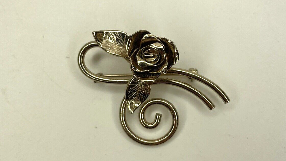 Gold Tone Rose Brooch