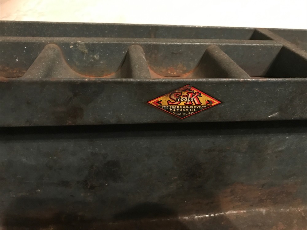 Vintage metal S-K Tools 19” trayed toolbox