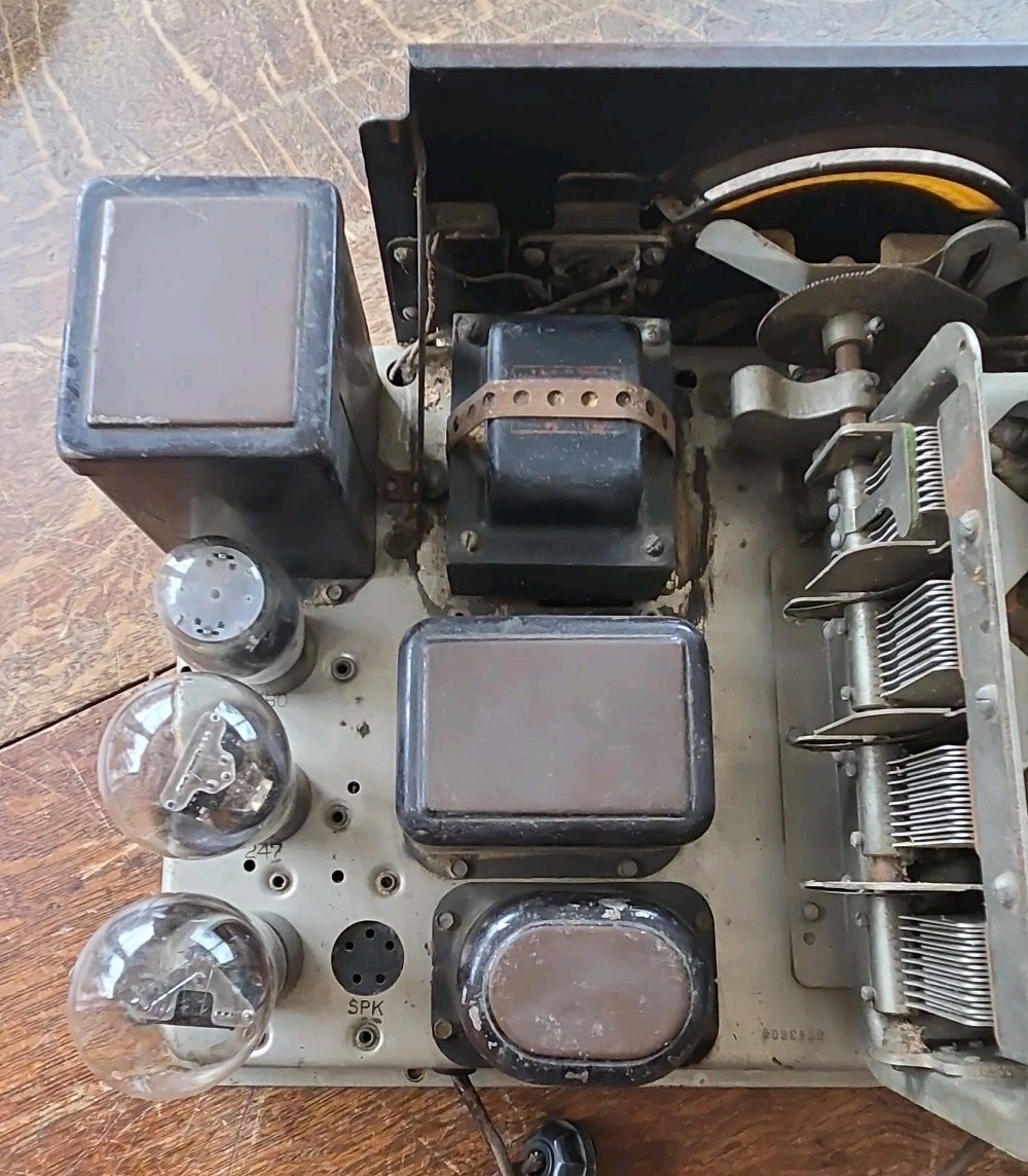 Vintage Atwater Kent Model 89 Tube Radio Chassis Complete With Tubes