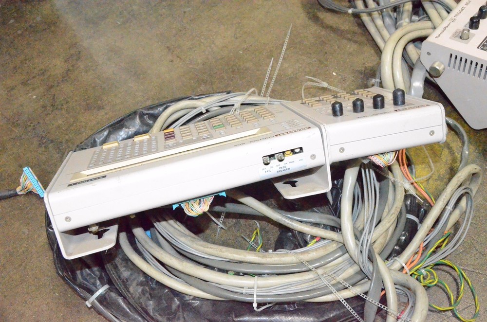 Advantest Control & Trigger Box Controller HS-5068 HS-5080 With Cables Test Head