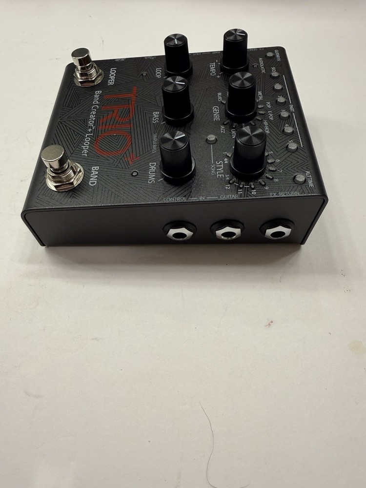 Digitech Trio + Plus Band Creator + Looper Sampler Guitar Effect Pedal + Box