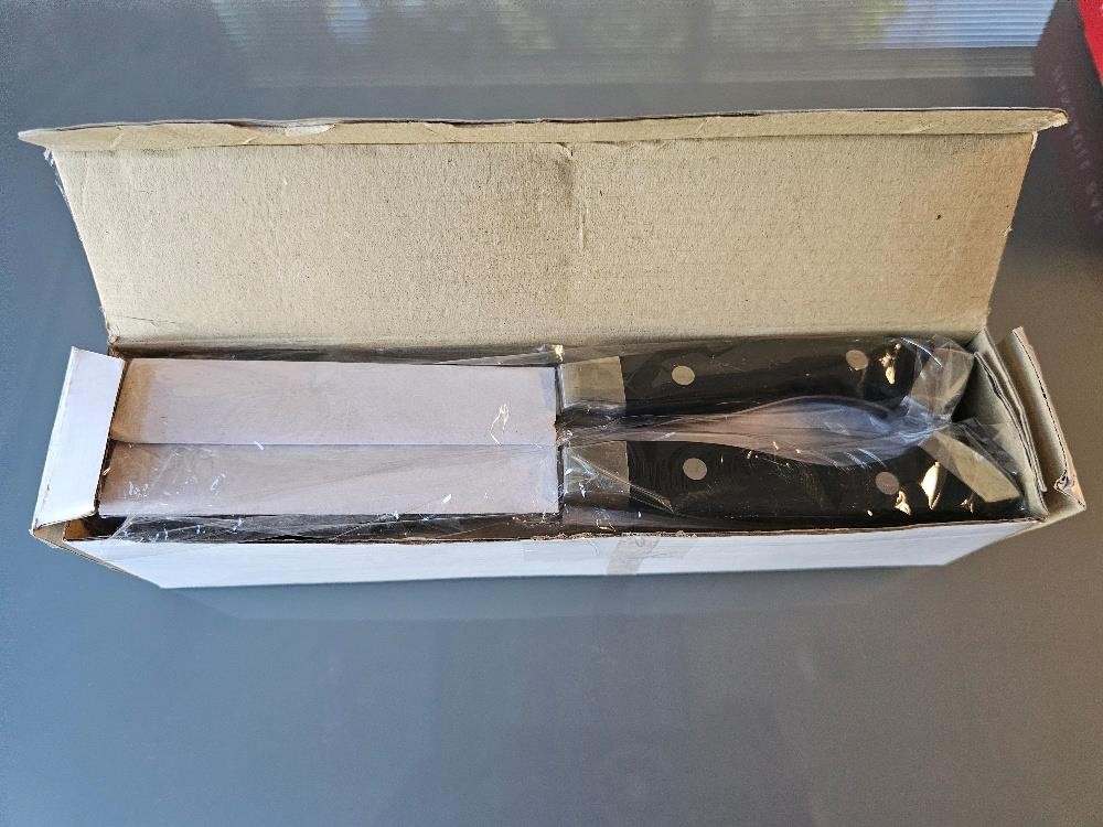 Lot of 12 Steak Knives Black Longhorn Pom Handle 10.25" Clipper 12013CGD H/D