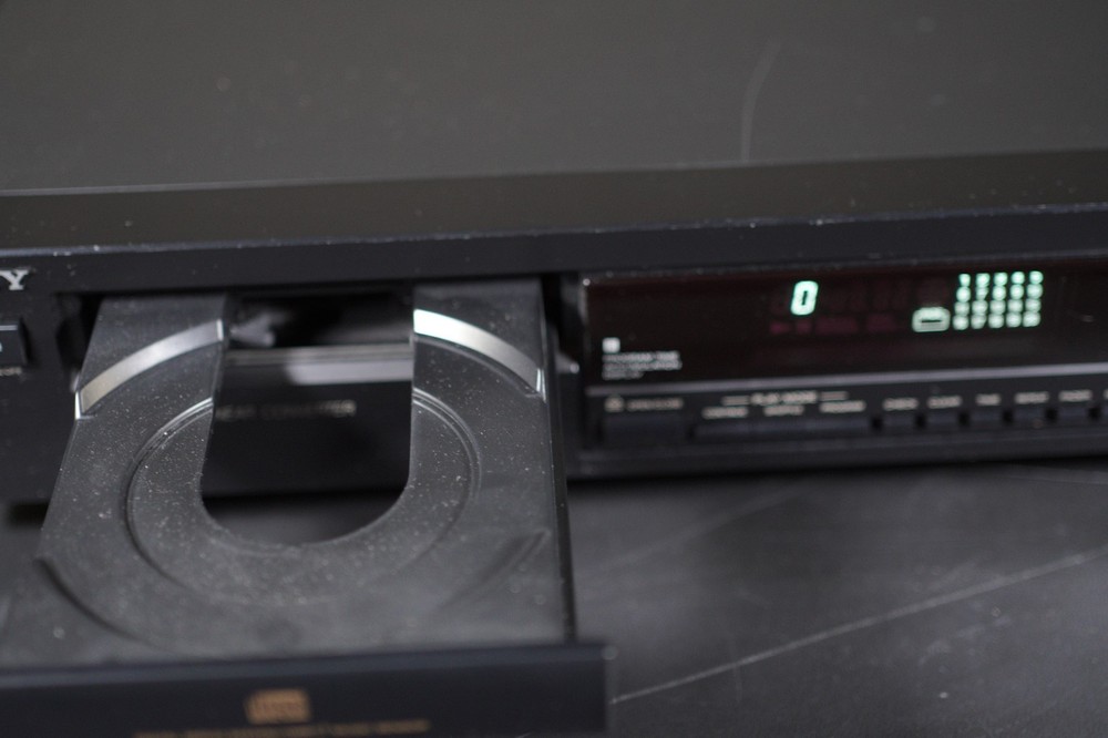 Sony CD Player CDP-397, Tested And Works
