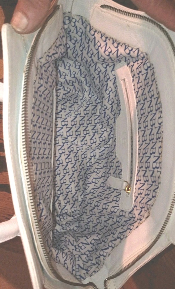 Purse By Noé Bernacelli