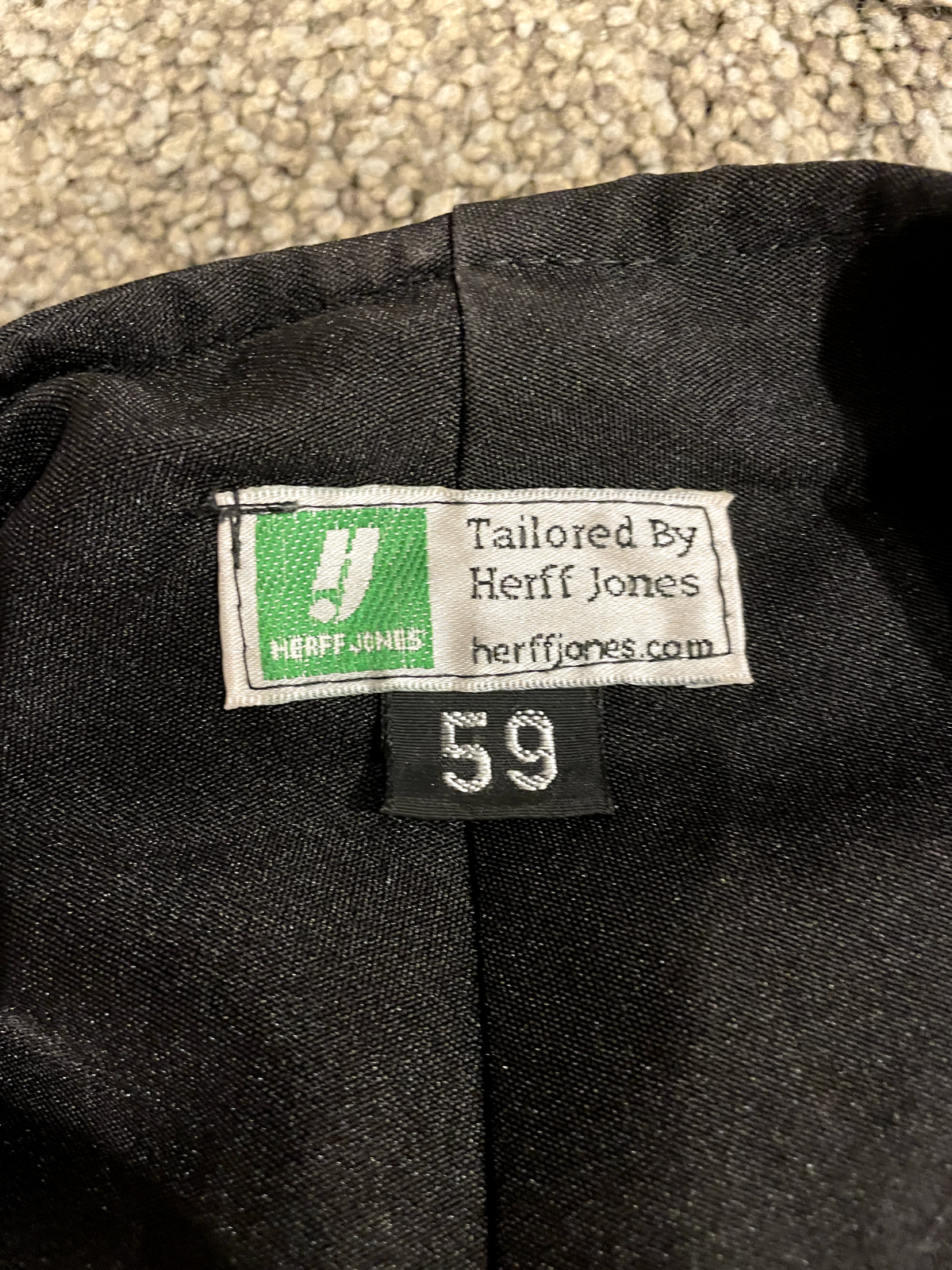 USC Bachelors Graduation Gown Herff Jones Black - Multiple Sizes