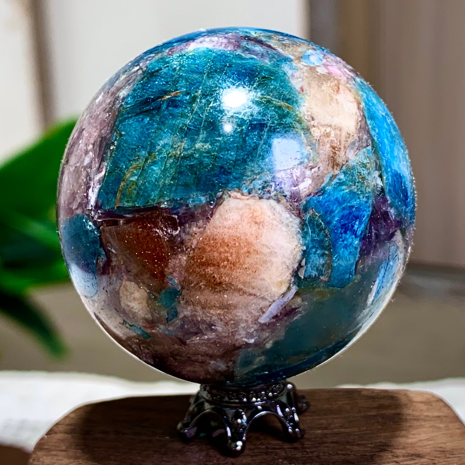 128G Natural Blue Aptite +Sun Stone purple lepidolite Sphere mineral sample