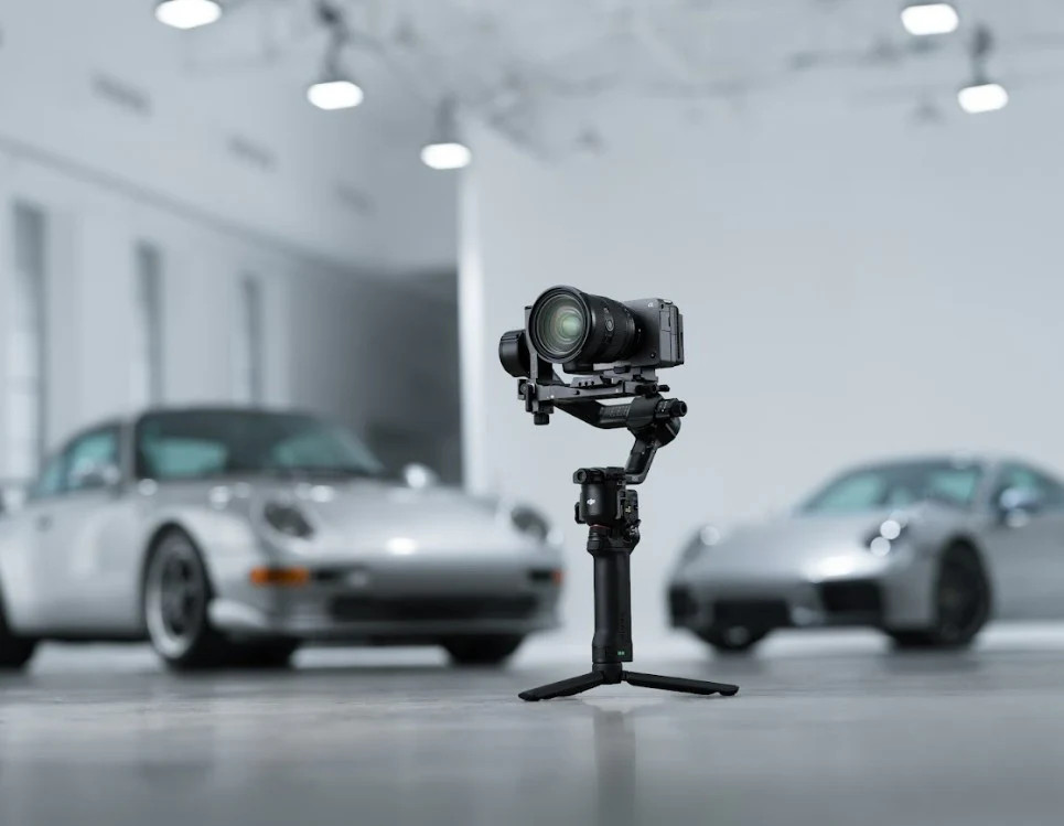DJI RS 5 Handheld Camera Stabilizer