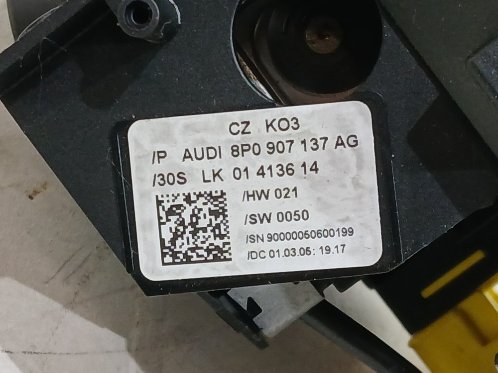 AUDI A3 2004-2013 ADJUSTABLE STEERING COLUMN ASSEMBLY 8P2419502