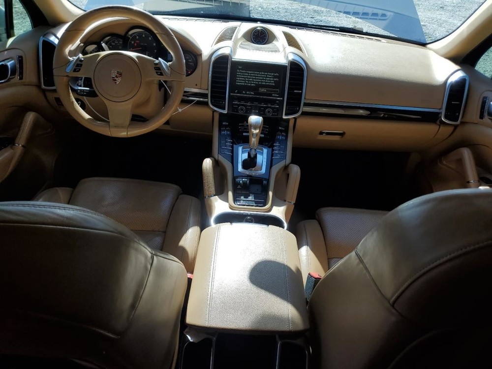 CAYENNE 2014 Glove Box 4589618