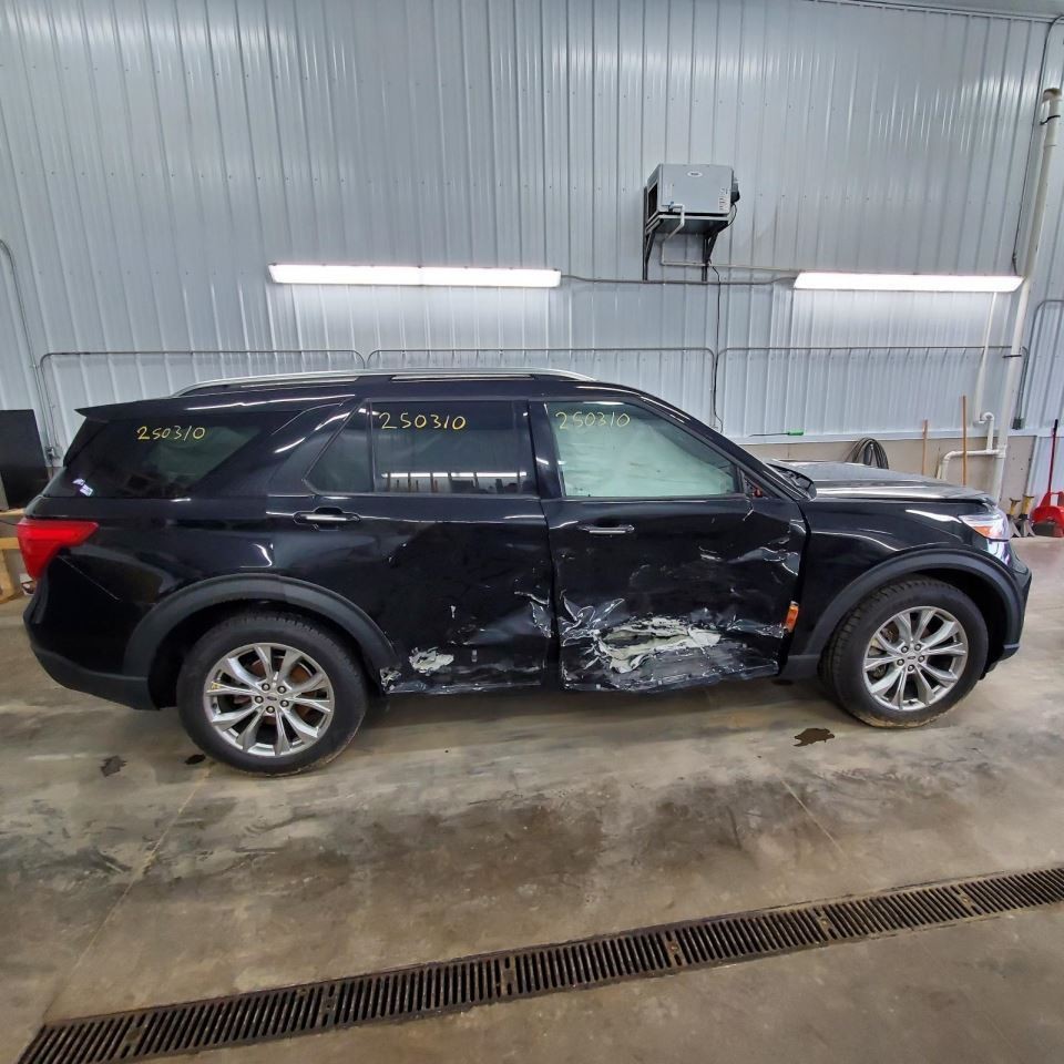 Camera/Projector Camera Windshield Mounted Fits 20-23 EXPLORER 1094018