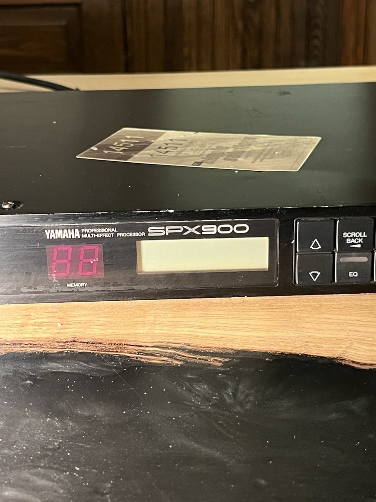 Yamaha SPX900 Professional Multi Effect Processor