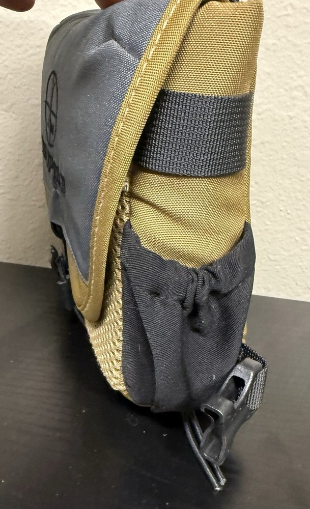Leupold GO AFIELD Binocular Case Shadow, Tan/Gray, Small