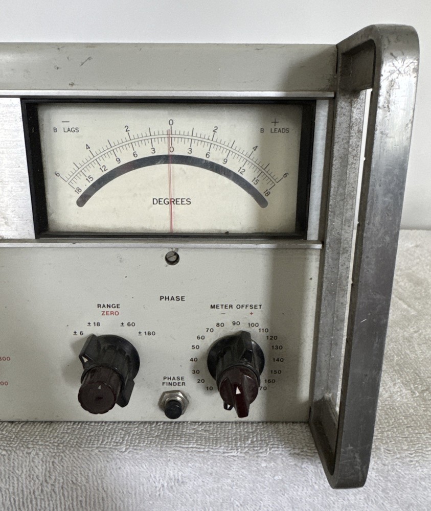 Hewlett Packard Voltmeter HP 8405A Vector With Probe No Power Cord Untested