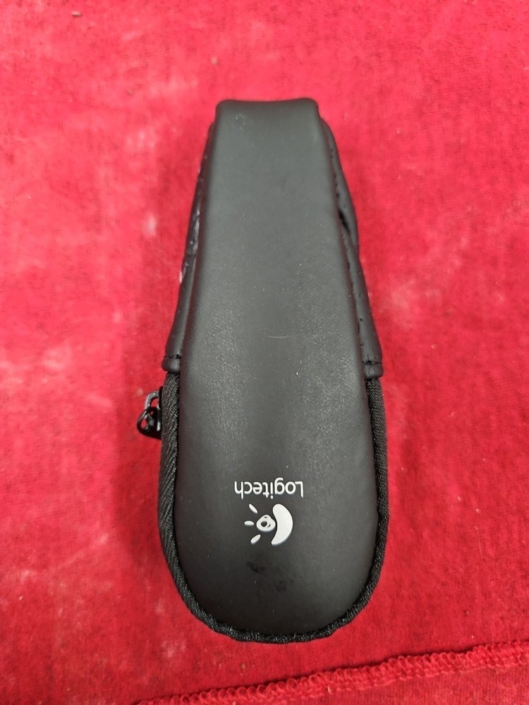 Logitech R400 Wireless Presentation Pen Red Laser Pointer USB Receiver Case