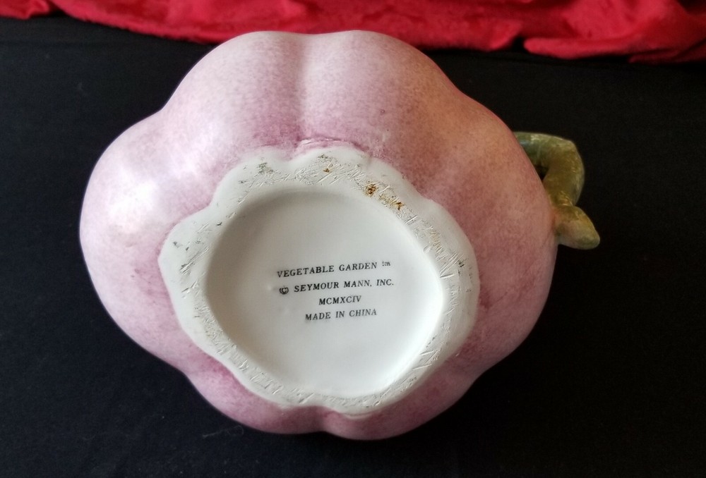 SEYMOUR MANN PITCHER VEGETABLE GARDEN Eggplant CERAMIC 72oz