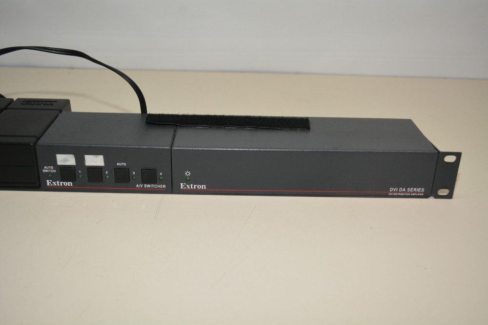 Extron Versa Tools A/V Switcher MSW 4V & Extron DVI DA2 Amp #W2494