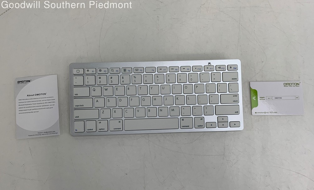 Omoton Bluetooth Wireless Keyboard - Open Box
