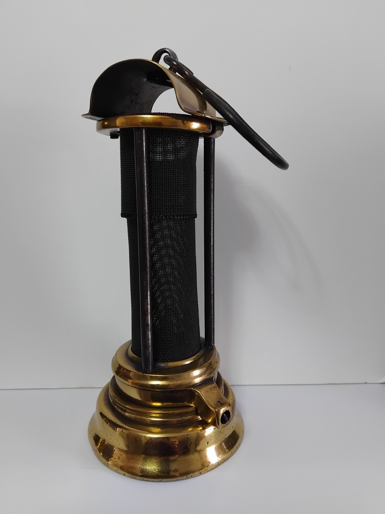 Miners Lamps . Small Davy
