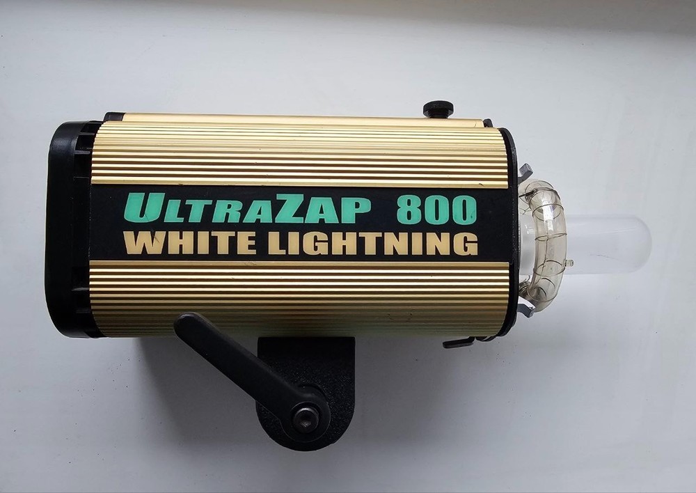 White Lightning UltraZap 800 Monolight Strobe Light