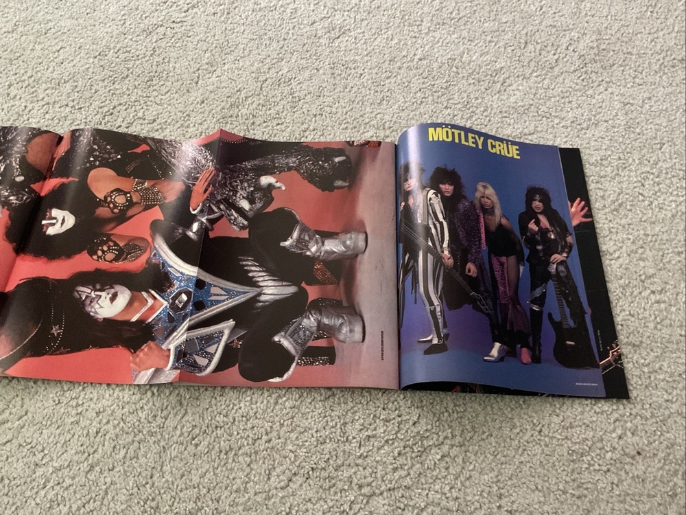 METAL MUSCLE POSTER MAGAZINE 1986 KISS RANDY RHOADS TWISTED SISTER MOTLEY CRUE