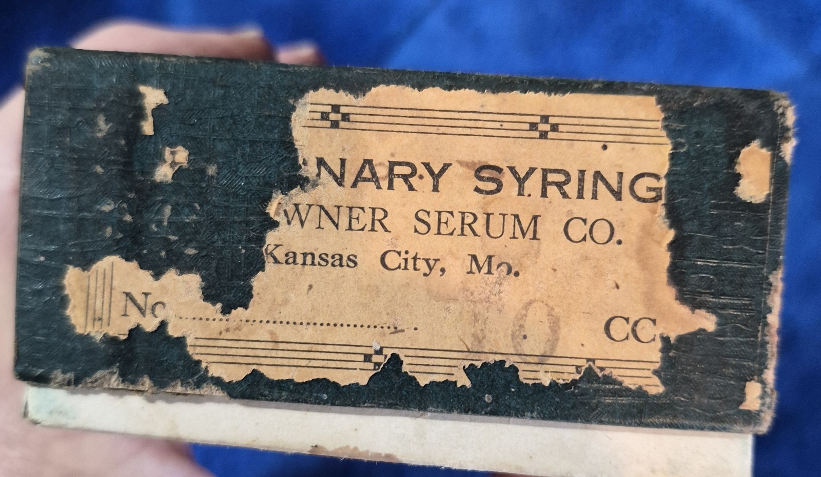 VINTAGE Veterinarian , DOCTOR METAL SYRINGE