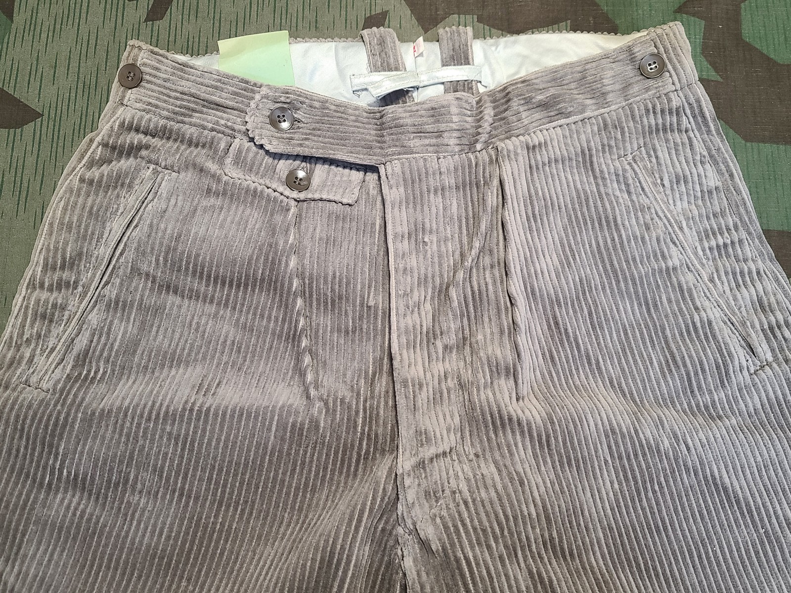 Vintage 1930s 1940s German Gray Corduroy Plus Fours Trousers NOS (28" waist)