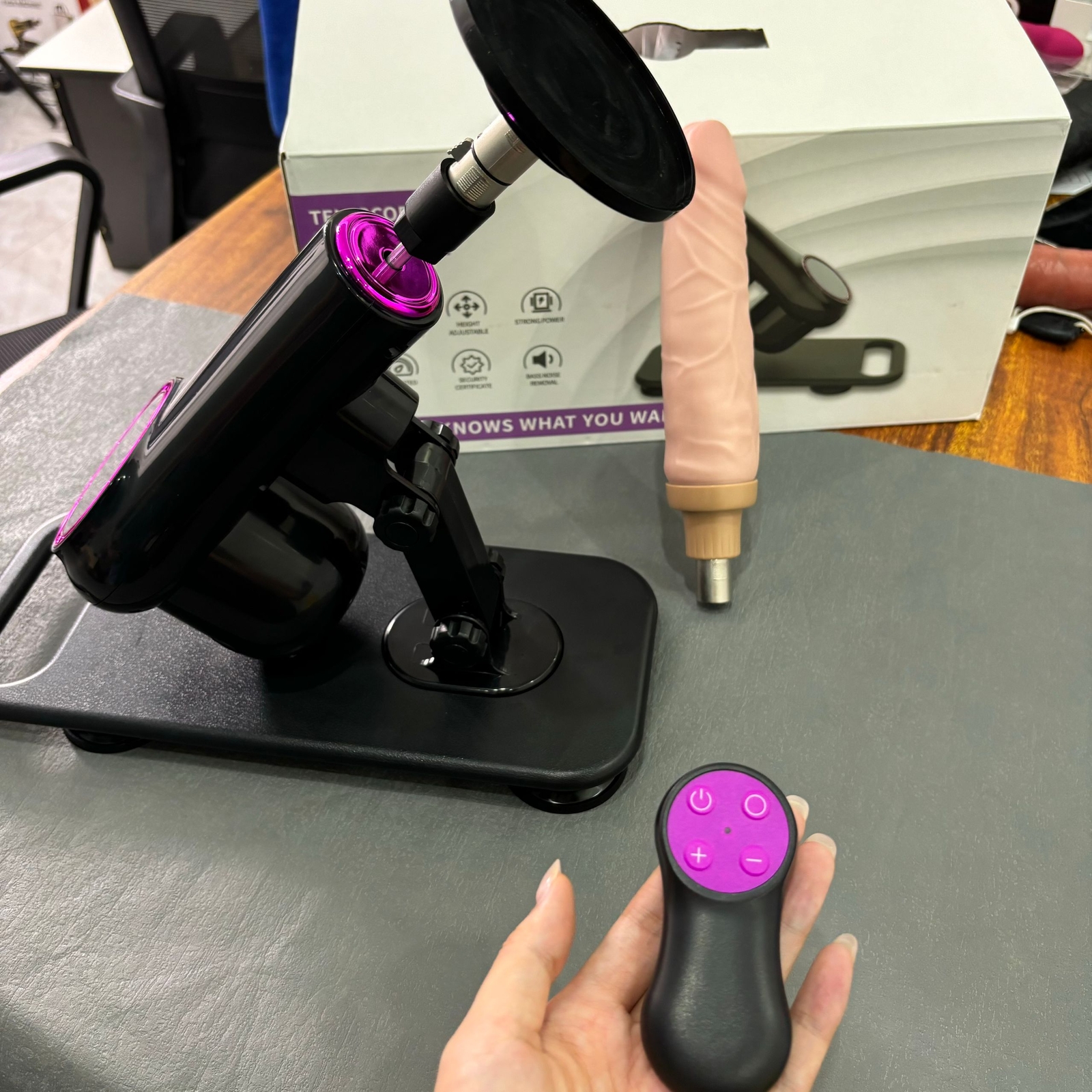 THRUSTING DILDO MACHINE UNISEX ANAL SEX TOY FOR MEN WOMEN SUCTION CUP ATTACHMENT