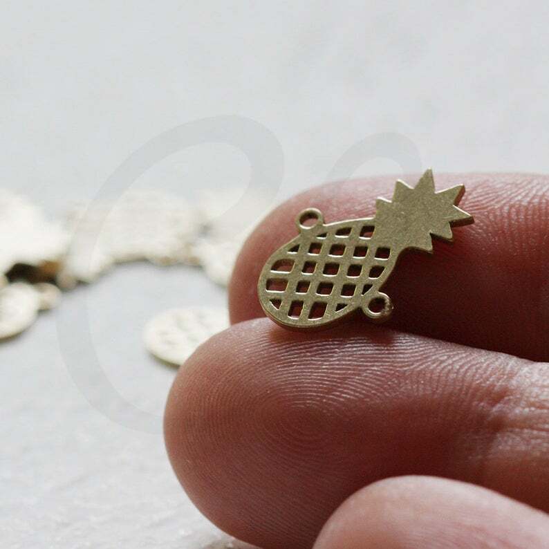 4 Pieces Laser Cut Solid Brass Pineapple Link - 16x11mm (CW-4346C)