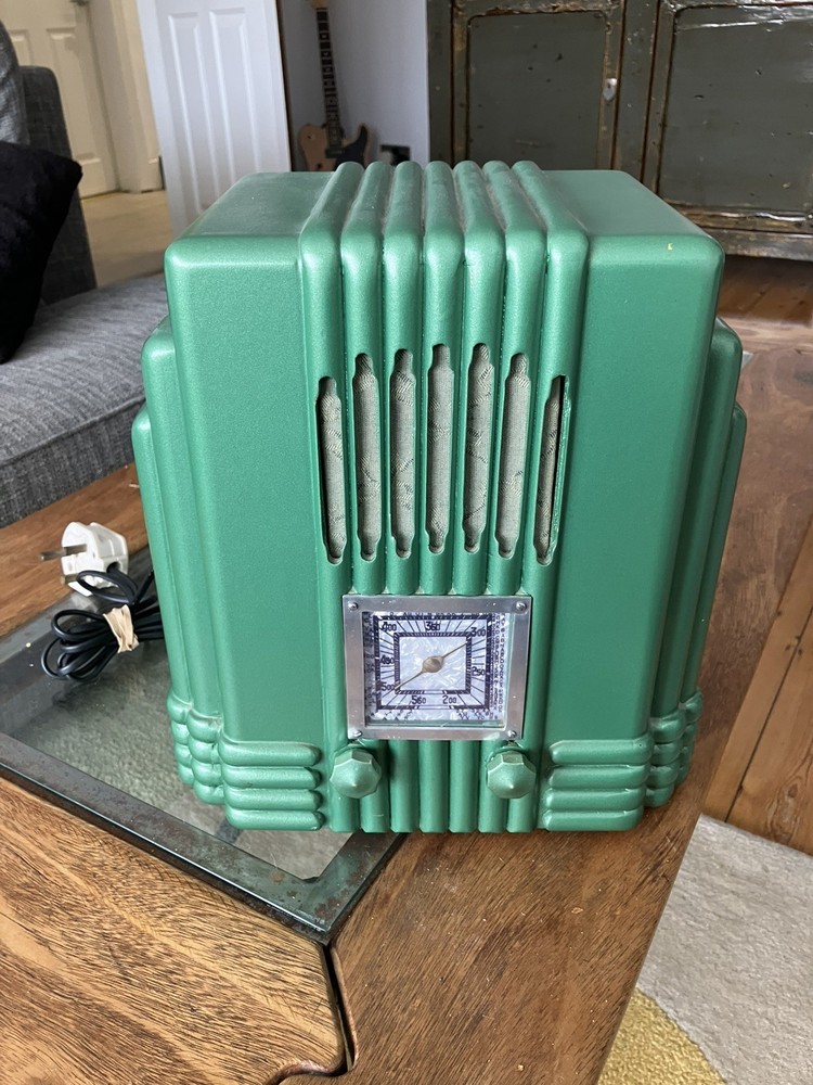 Gerry Wells Radiolette Valve Radio