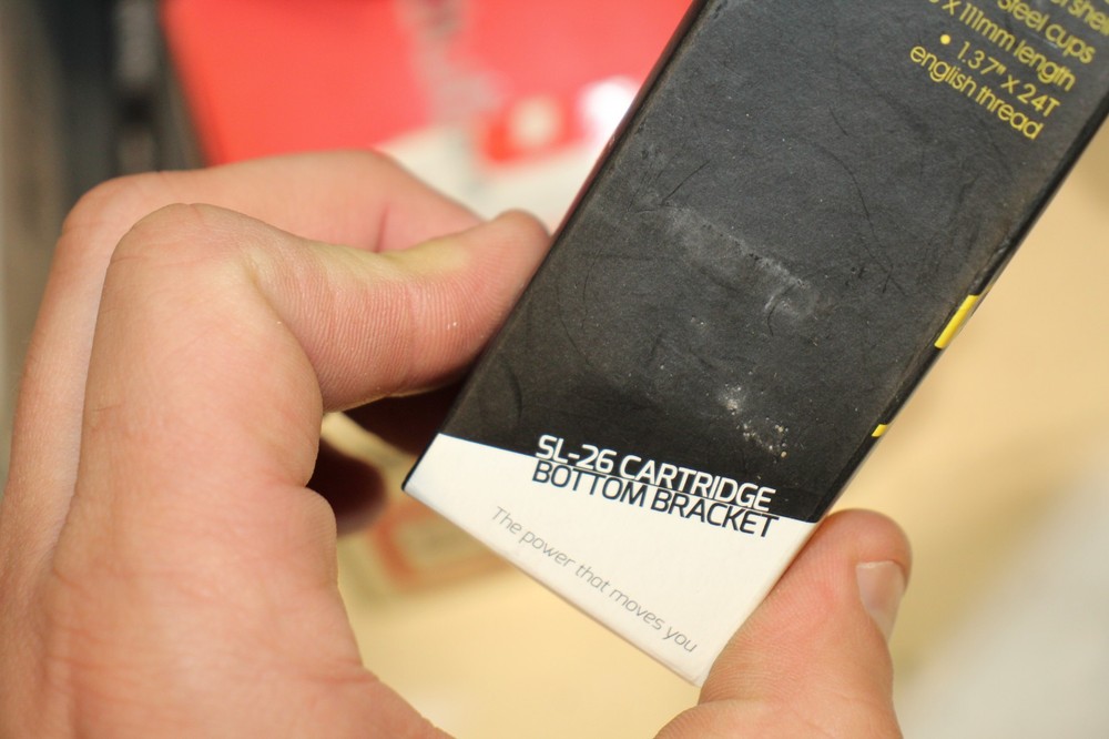 SunLite SL-26 Cartridge Bottom Bracket Set