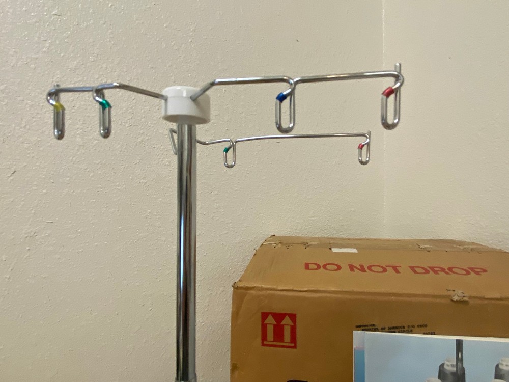 Bernina Bernette FunLock 004-D Serger Sewing Machine with Tools / Original Box